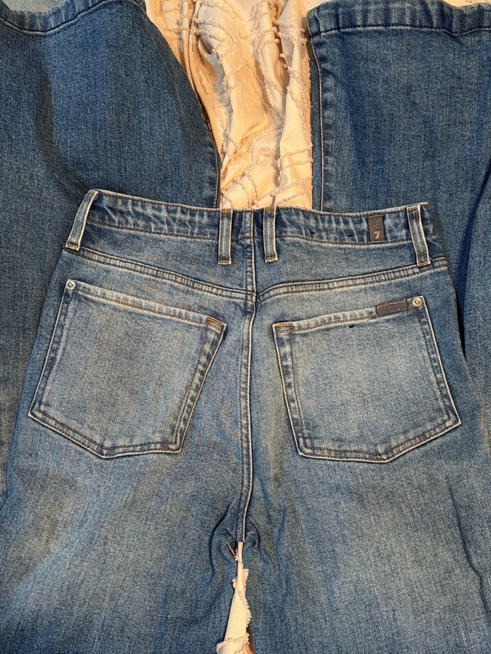 7 For All Mankind Light Blue High-Rise Button Flare Jeans Portia Mega-flare - Picture 4 of 5